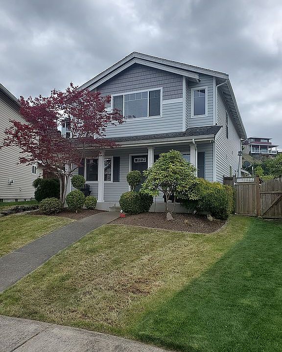 2nd image of 17611 107th Street Ct E