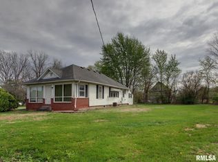 2201 & 2203 S Johnson St, Macomb, IL 61455