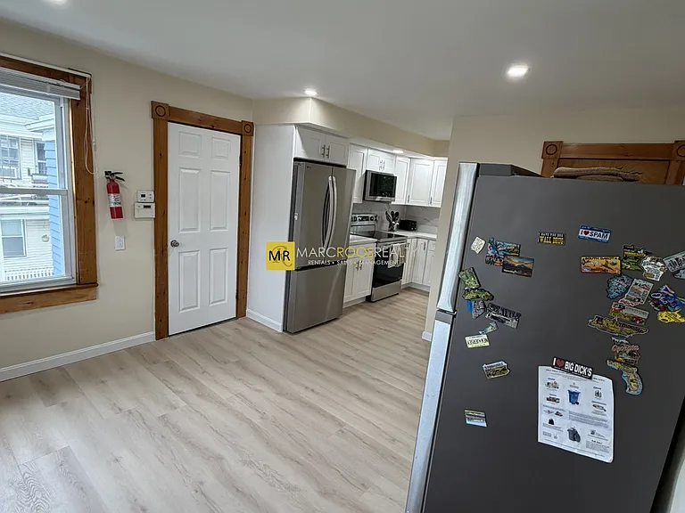 47 South St #1B — Photo 11