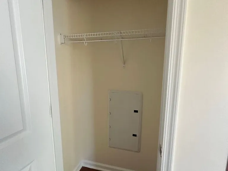 5609 Jefferson St — Photo 23