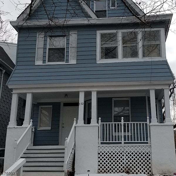 1st image of 230 N Clinton St APT 1