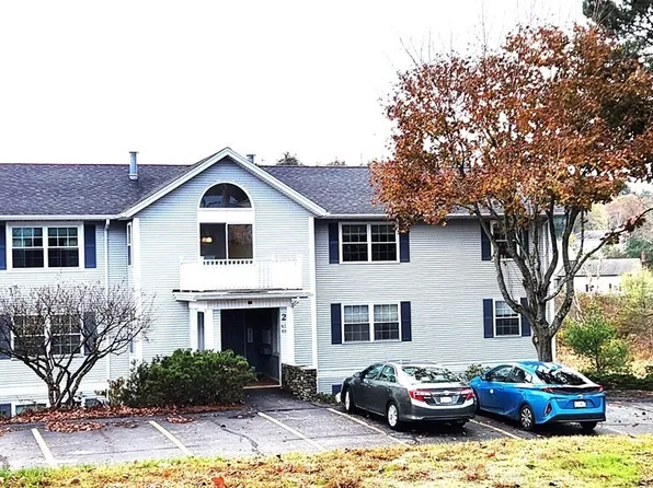 2 Crestview Dr APT 43, Spencer, MA 01562