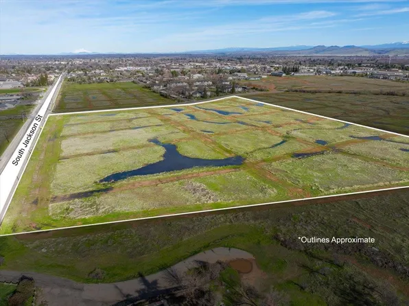 10.04 Vista Way, Red Bluff, CA 96080