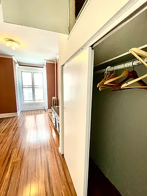 Rented by Pear NYC LLC | media 38