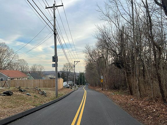 5th image of 189 Coram Rd