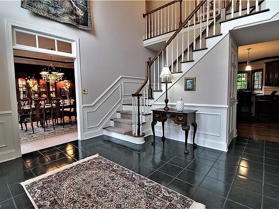 3rd image of 820 Bentley Place Blvd