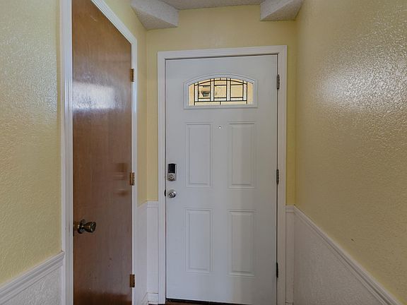3rd image of 6005 Laci Ln