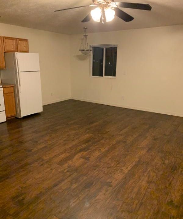 1st image of 160 Mactavish Ln Unit A
