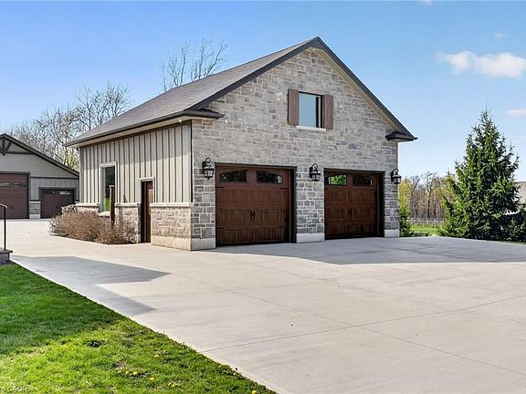 2nd image of 4354 Mountainview Rd