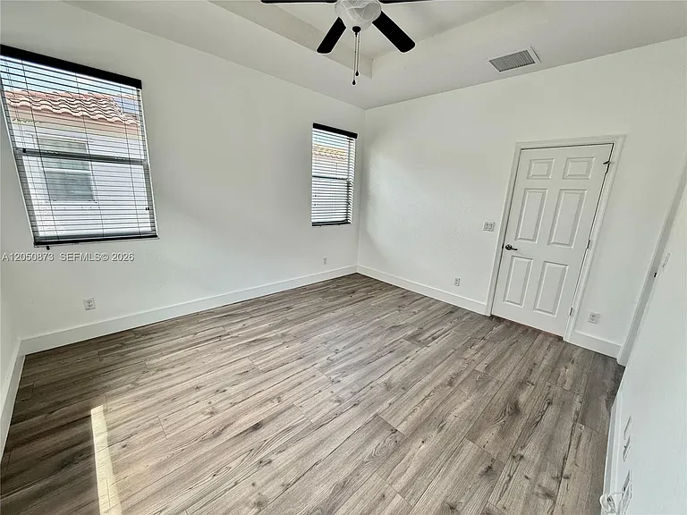 4323 Maybelle Ln #0 — Photo 18
