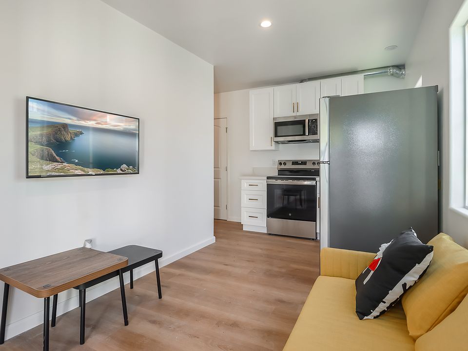 1st image of 6442 1/2 Jumilla Ave #1