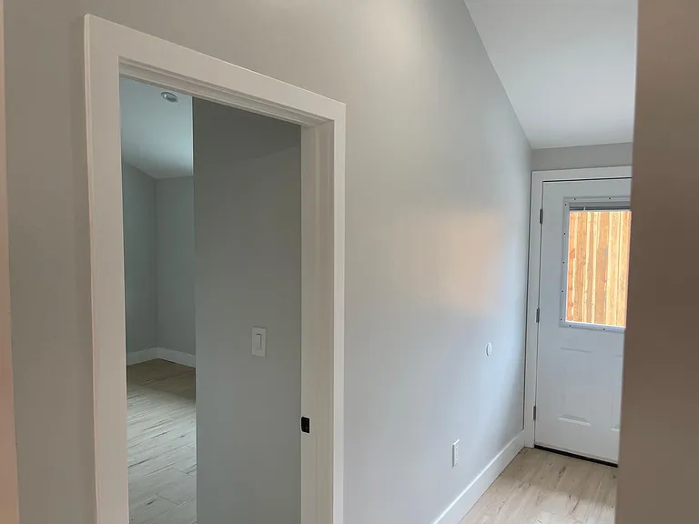 4635 Kraft Ave — Photo 41