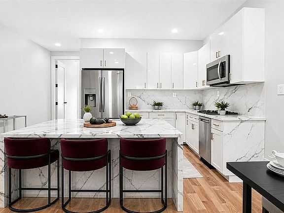4th image of 506 E 183rd St