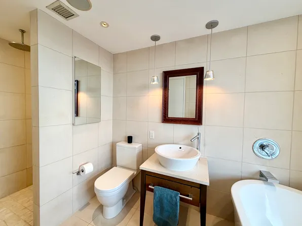 340 East 23rd Street image 17 of 24