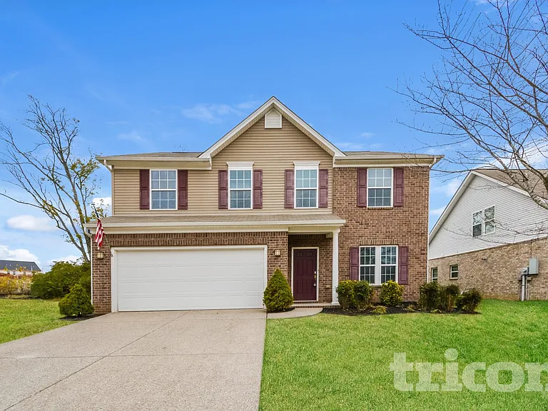 1068 Countess Ln — Photo 1