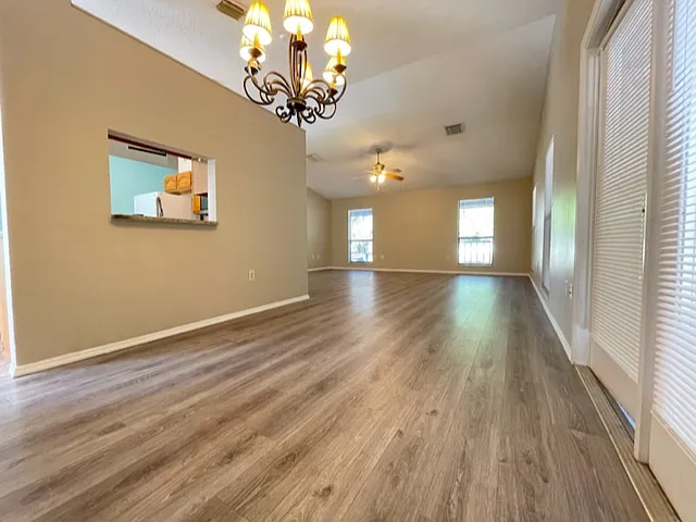 9332 Trevarthon Rd — Photo 13