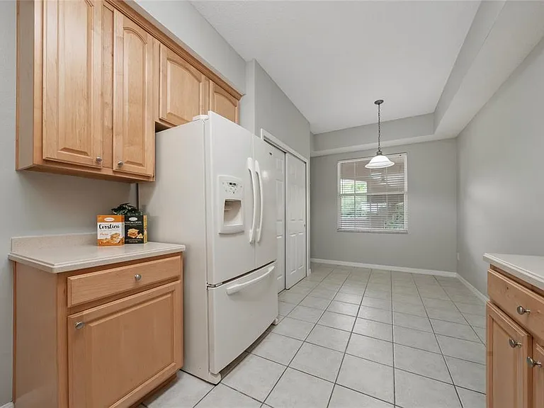 9417 Myrtle Creek Ln #611 — Photo 14