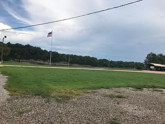 4th image of 176 Bf Terry Cir