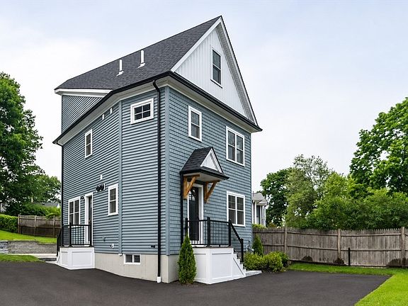 2nd image of 87 Hardy Pond Rd