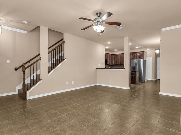 4th image of 4924 Stray Creek Ln