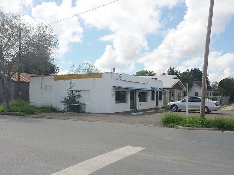 1st image of 318 N 17th St