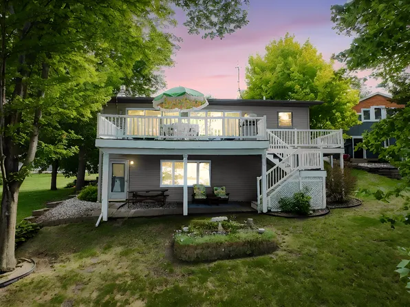 22818 Stavenau Ln, Elysian, MN 56028