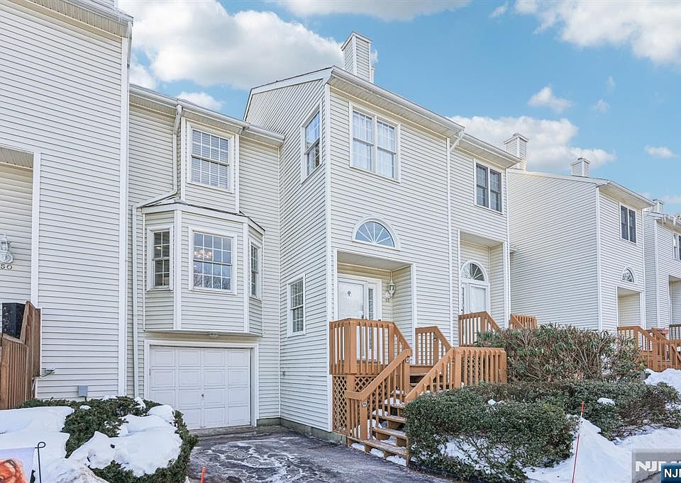1st image of 52 Ryan Lane Lincoln Park #1105