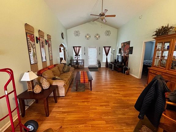 2nd image of 119 Coldwater Circle