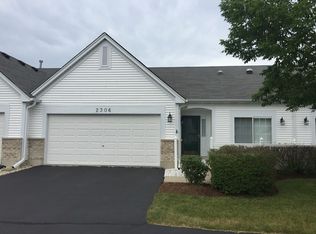 2306 Ashbrook Ln, Grayslake, IL 60030