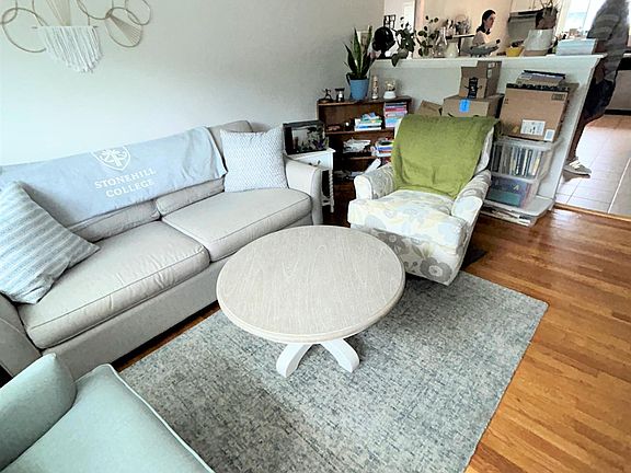3rd image of 67 Montclair Ave #3A