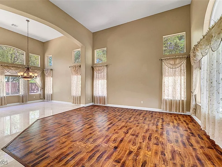 229 N Buteo Woods Ln — Photo 13