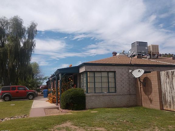 4th image of 1858 E Avalon Dr