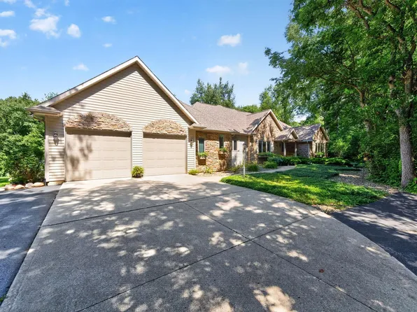 51640 Meadow Pond Dr, Granger, IN 46530