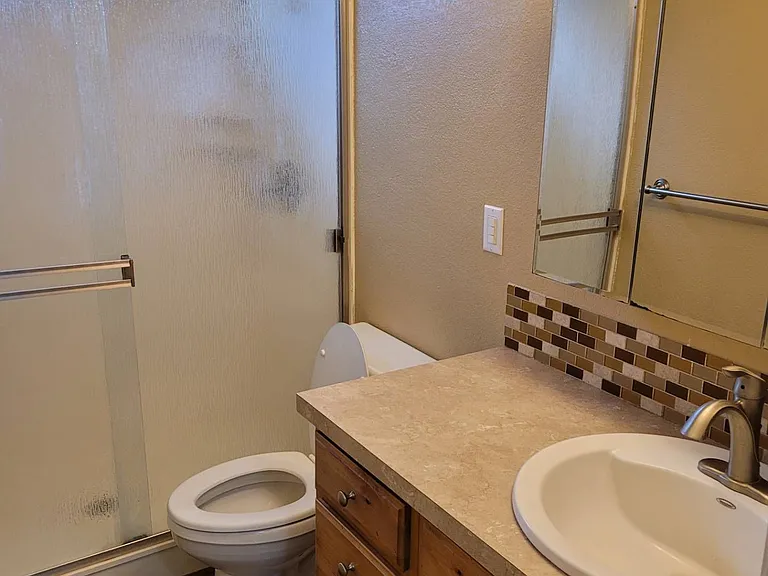 1715 Center Ave #1 — Photo 16