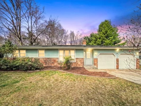 15972 Prusa Rd, Union Pier, MI 49129