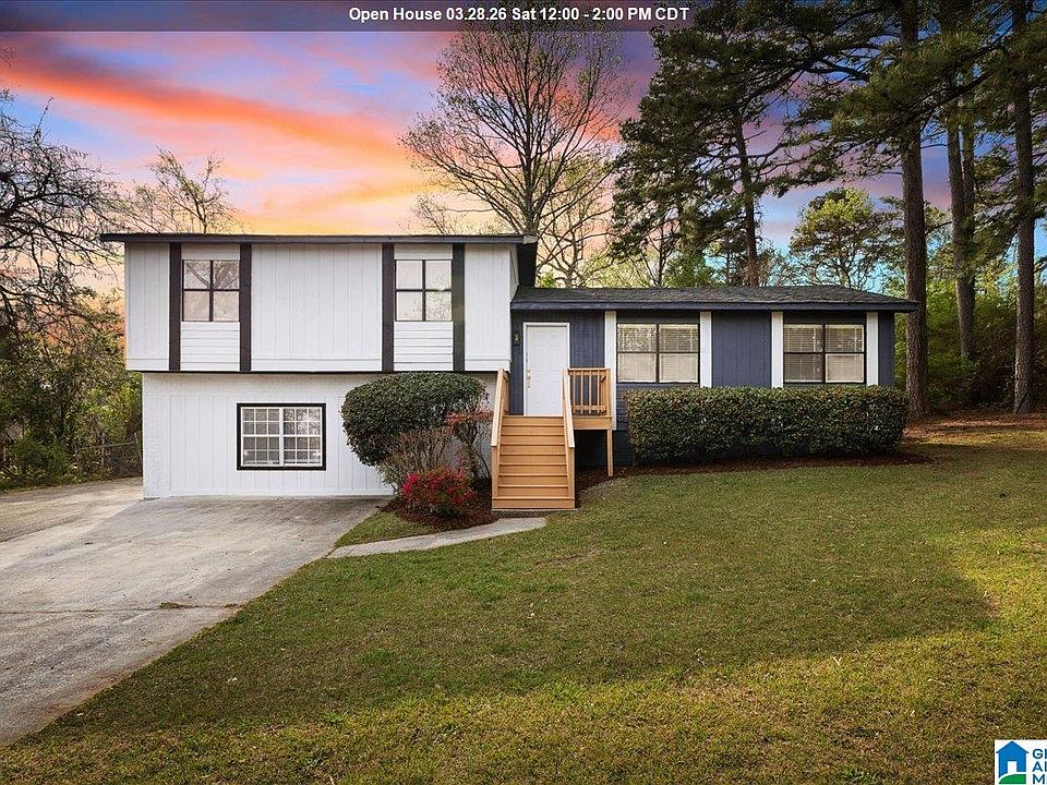 1st image of 3520 Ridgeview Dr