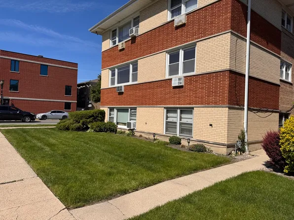 7347 W Diversey Ave APT 8, Elmwood Park, IL 60707