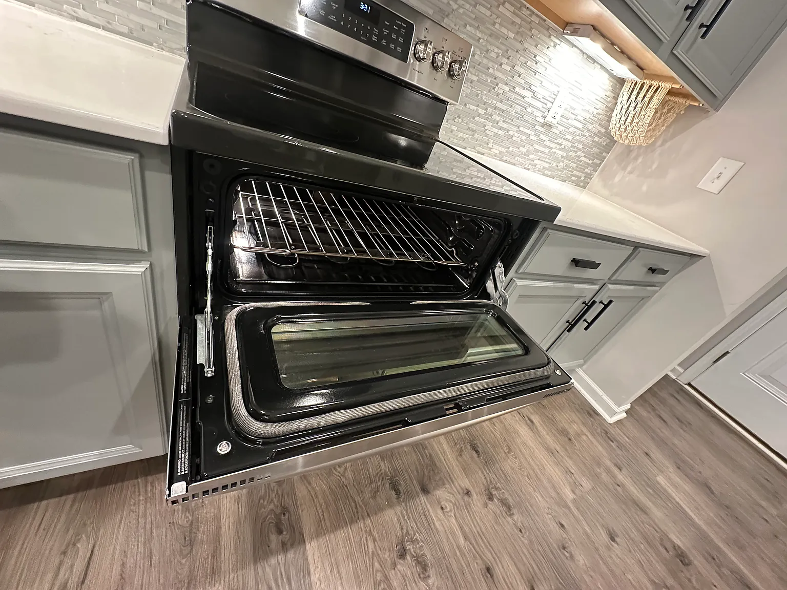 3 bed, 2.5 bath, 1644 sqft, $1,800 — Photo 4