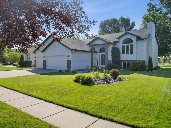1431 Maple Ln, West Fargo, ND 58078