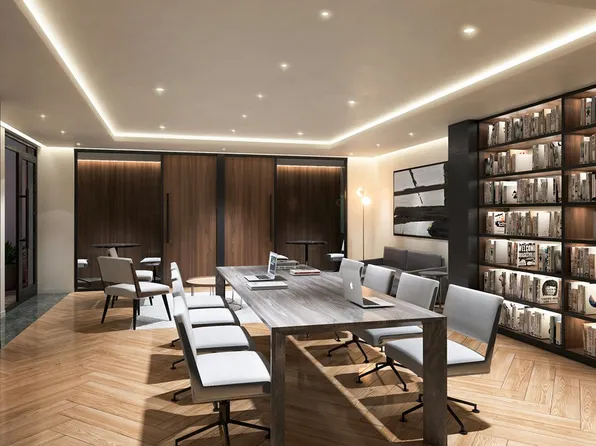 72-01 Queens Boulevard image 14 of 26