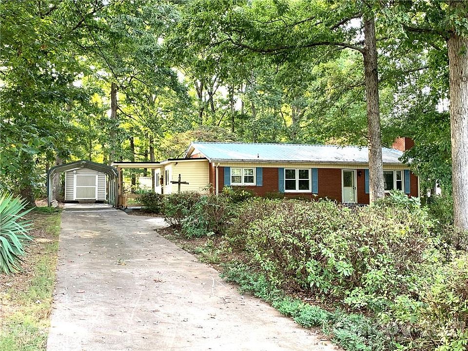 1st image of 114 Roger Dr