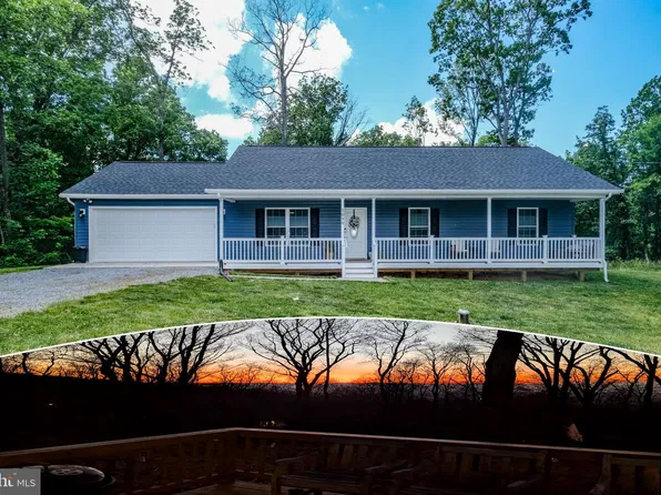 1099 High Top Rd, Linden, VA 22642