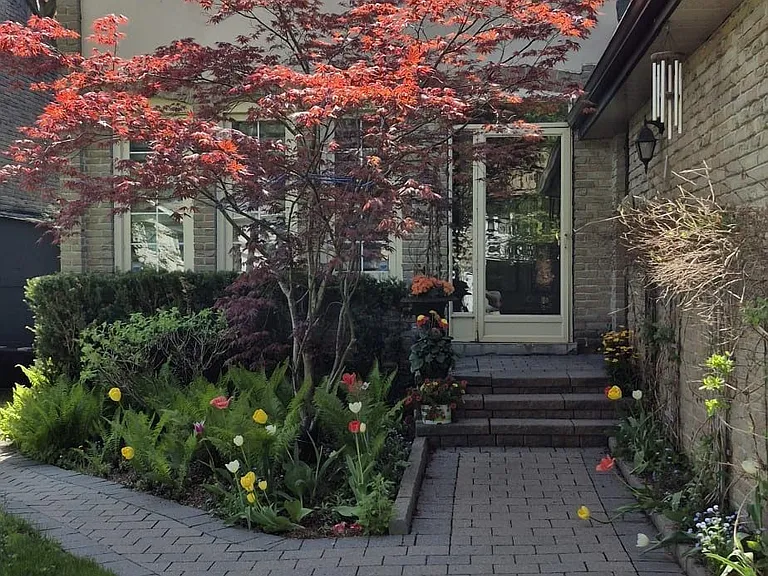 8 Tarbert Rd #BASEMENT — Photo 2