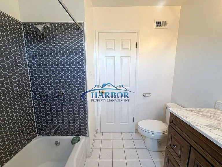 2028 Elberon St — Photo 19