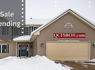 1607 E 6th St, Coal Valley, IL 61240