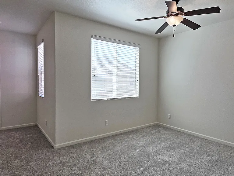 845 Bronze Ln — Photo 13