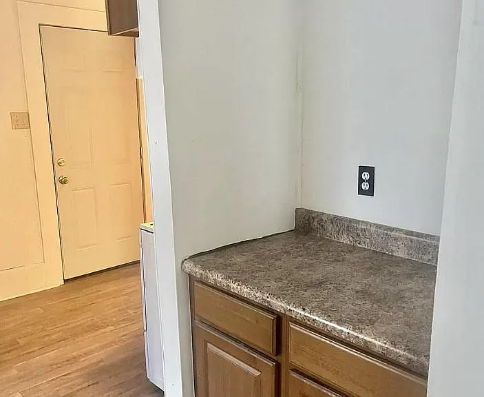 545 S Lincoln Ave #4 — Photo 3