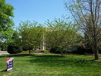 2nd image of 616 Sparrow Ct
