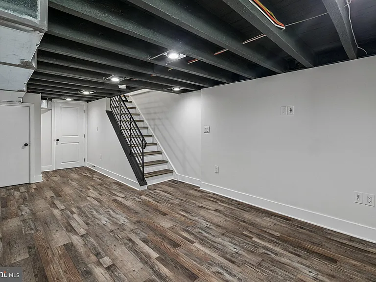 3156 Almond St — Photo 44