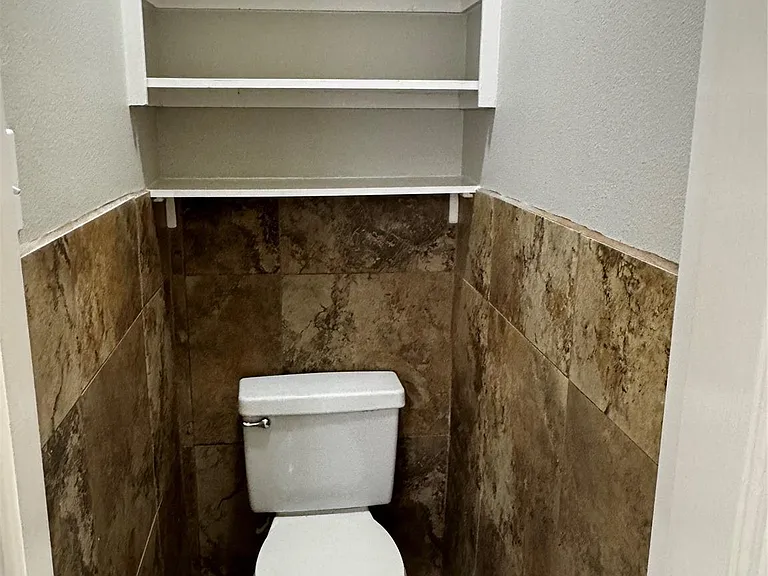 18614 Timbers Dr — Photo 15